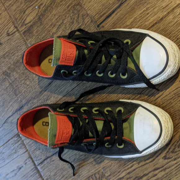 Converse Shoes - Women’s Converse Like New!